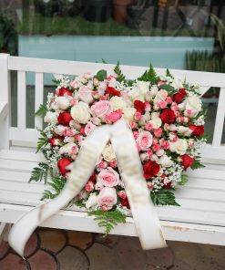 Corazón funerario rosas multicolor para enviar en Valencia